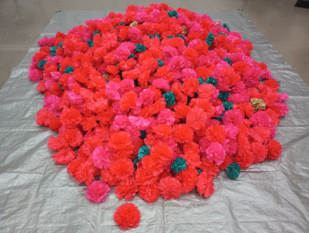 1500 Tissue Paper Flowers 