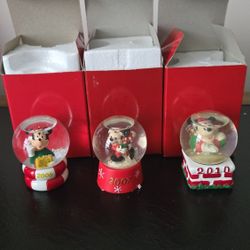 JCPENNEY CHRISTMAS GLOBES: 2002,2004, 2005(3), 2006, 2007, 2010 WITH ORIGINAL BOXES ***Plus DISNEY GLOBES 2001 AND 2003