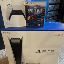 PLAYSTATION 5 BUNDLE