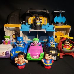 DC SUPER FRIENDS Fisher-Price Little People Batman Toy Deluxe Batcave Playset