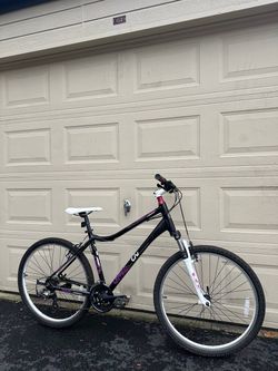 Liv Enchant 2 Women’s Mountain Bike – Medium, 26” Wheels