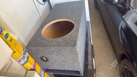 12 inch subwoofer box for audio system (ported)