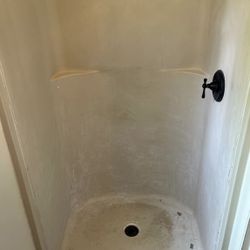 Baños/ Bathroom Refinishing