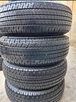 ST 225 75 R 15 vendo llantas usadas Marca Goodyear