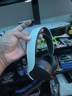 Sony Pulse 3D Wireless Gaming Headset