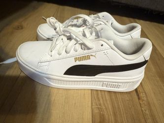 New puma Shoes Sz 8 Ladies