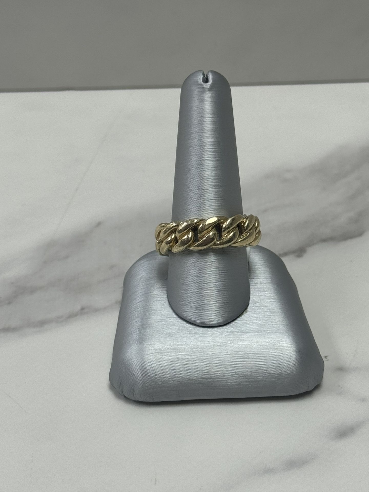 Gold Ring 10k / 12.4G / 1,099$