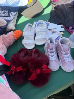 Girls shoes