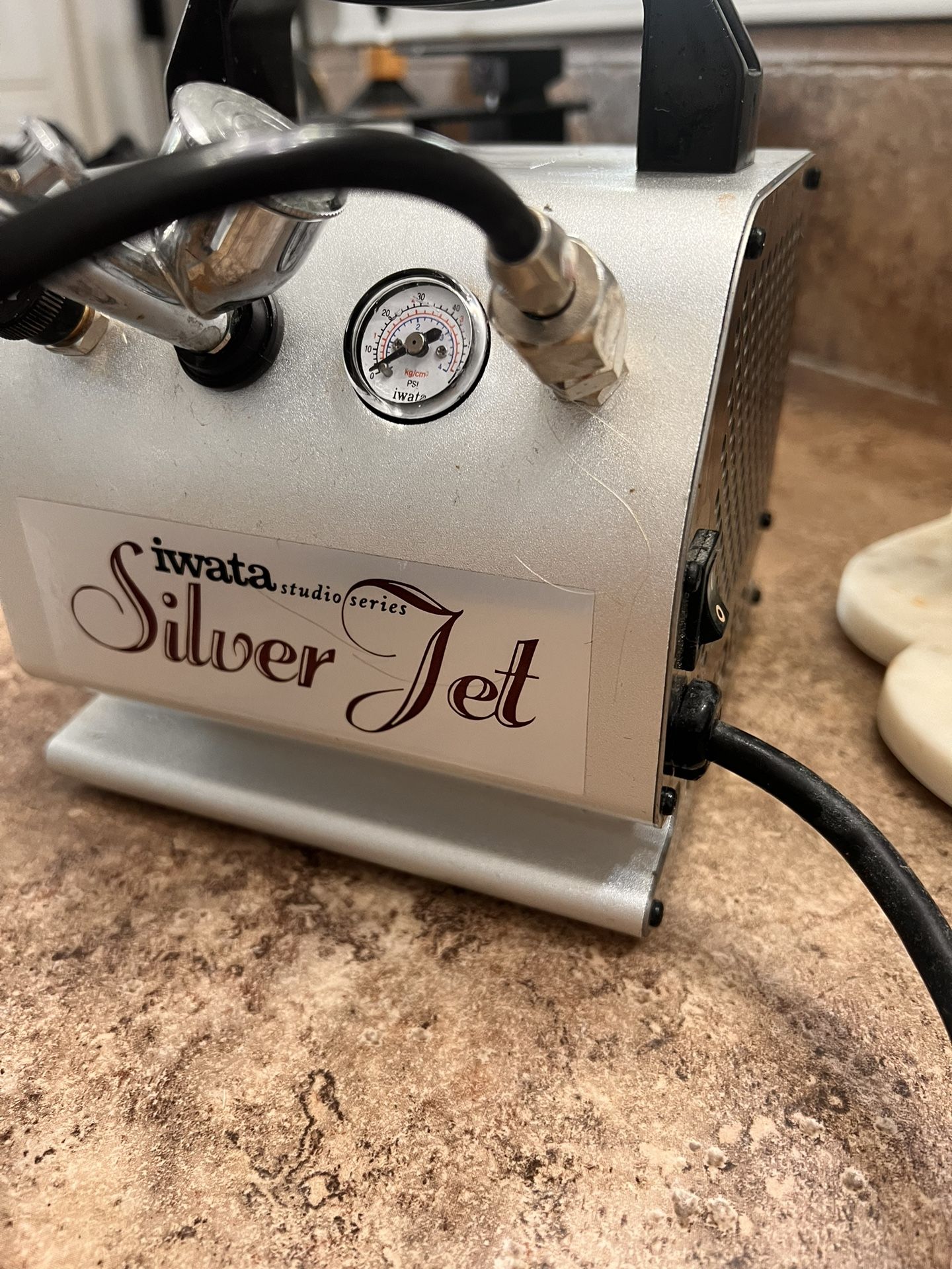 Iwata Silver jet Airbrush Makeup Studio Series 