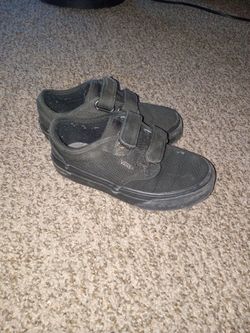 Black Van's Size Youth 11