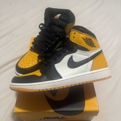 Air Jordan 1 retro yellow toe