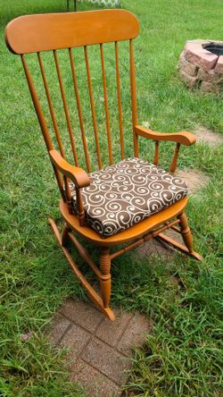 Rolling chair