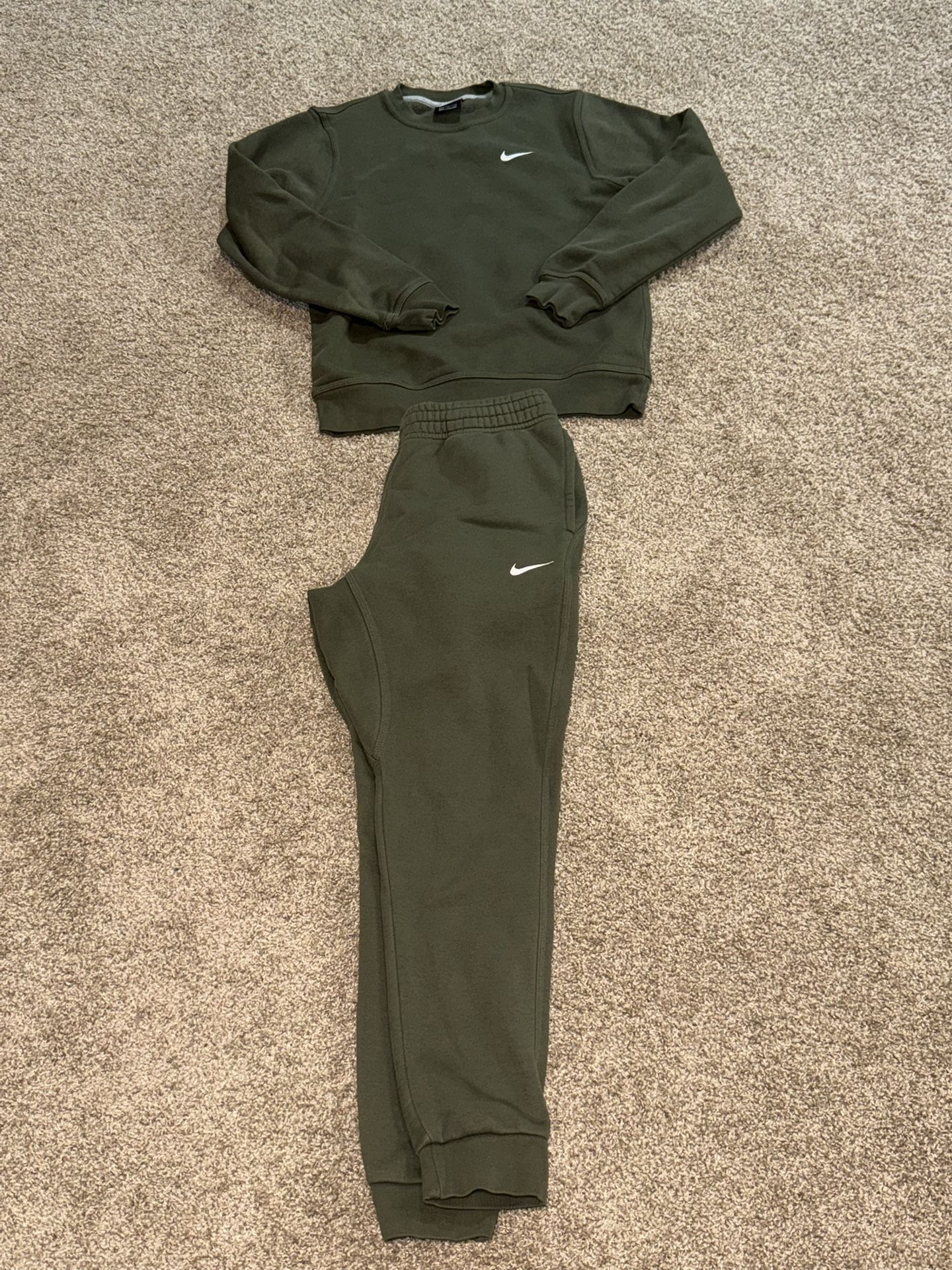 Nike Sweatsuit Size Small Good Condition