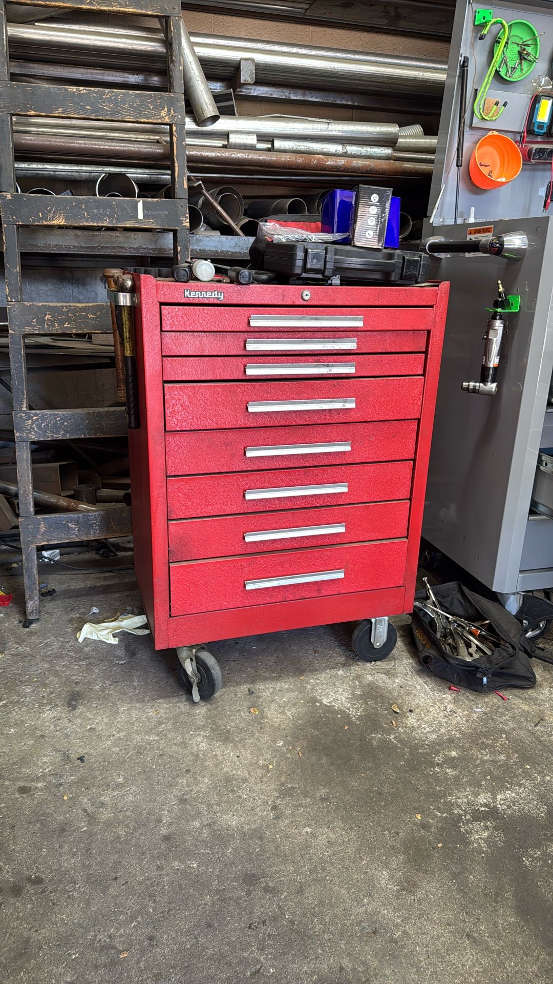 Kennedy 8 Drawer Tool Box