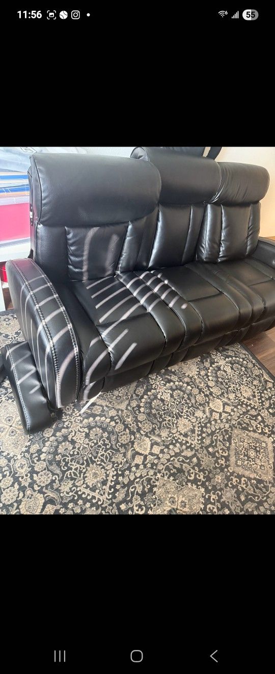 Black Leather Sofa Recliner & Queen Headb Frame