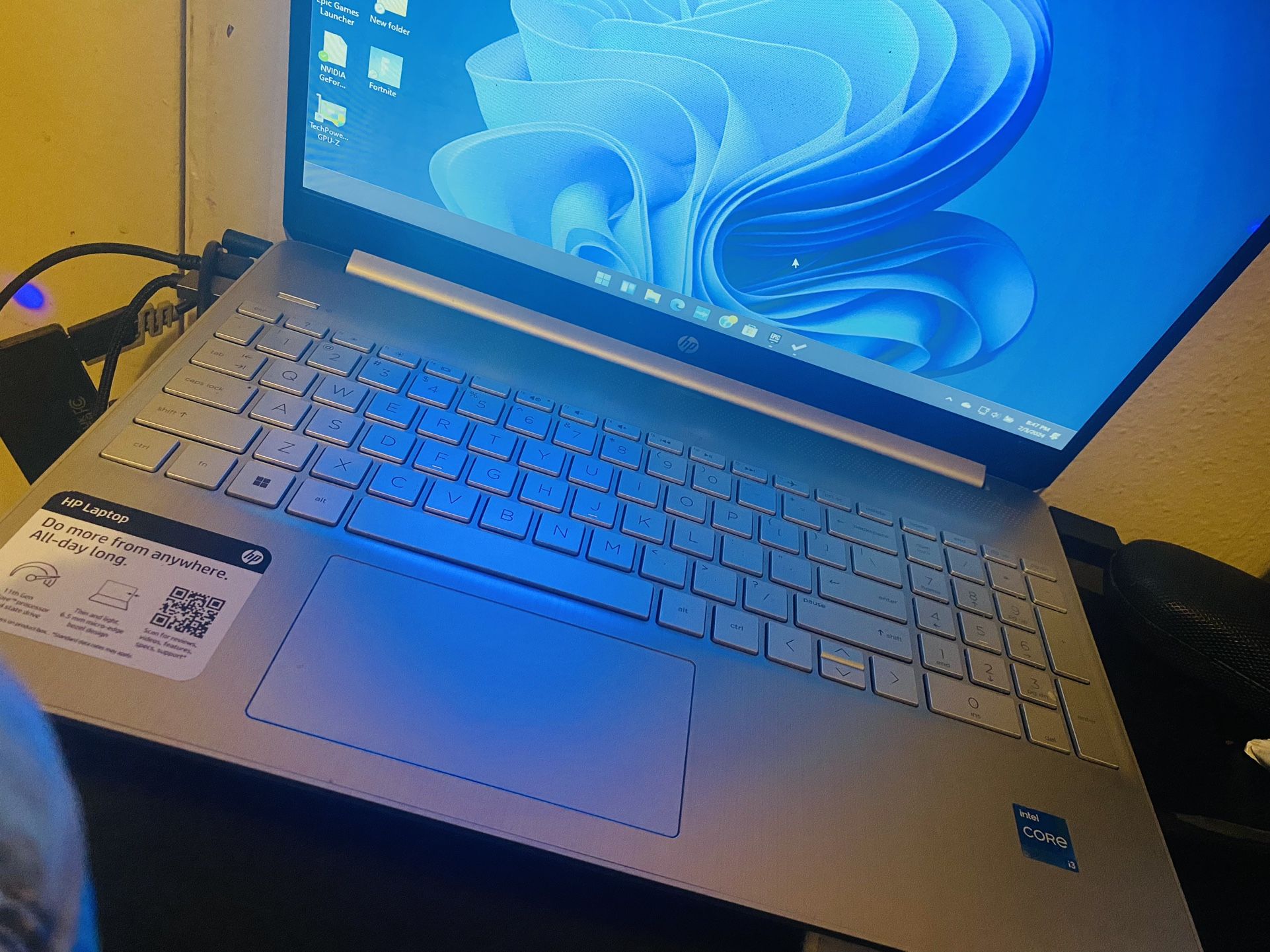 HP Laptop 15 dy2xx 11th Gen intel(R) Core(TM) i3 -1115G4 @ 3.00GHz.