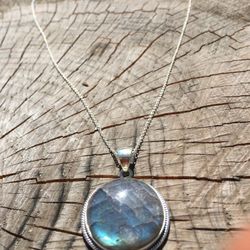 Labradorite Crystal Silver Pendant + “20 Silver Chain