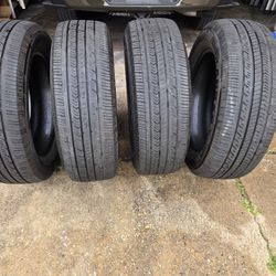 FOR SALE: (4) YOKOHAMA GEOLANDAR X-CV 