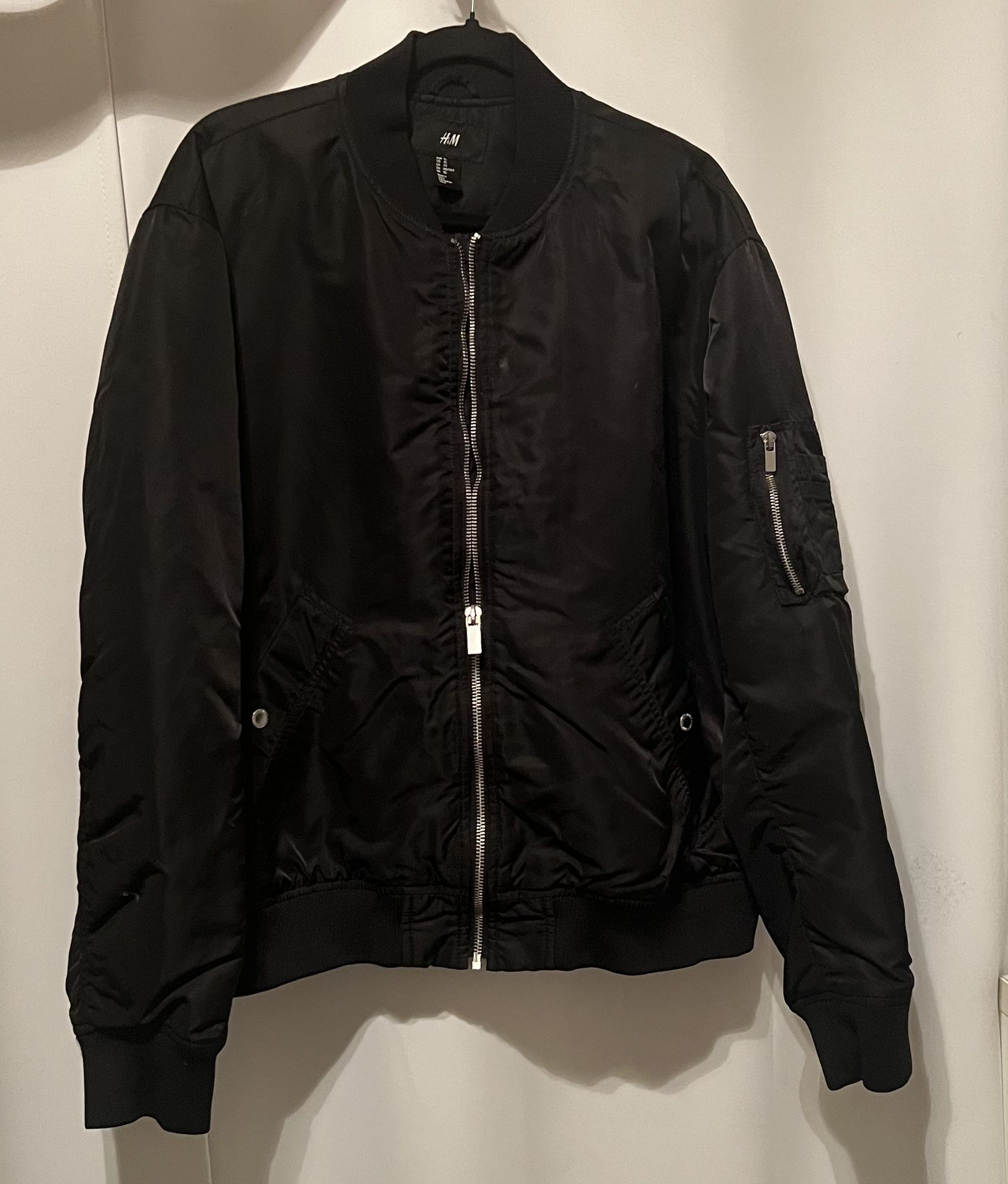 H&M Men’s bomber jacket XL