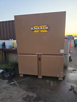 Knaack work station