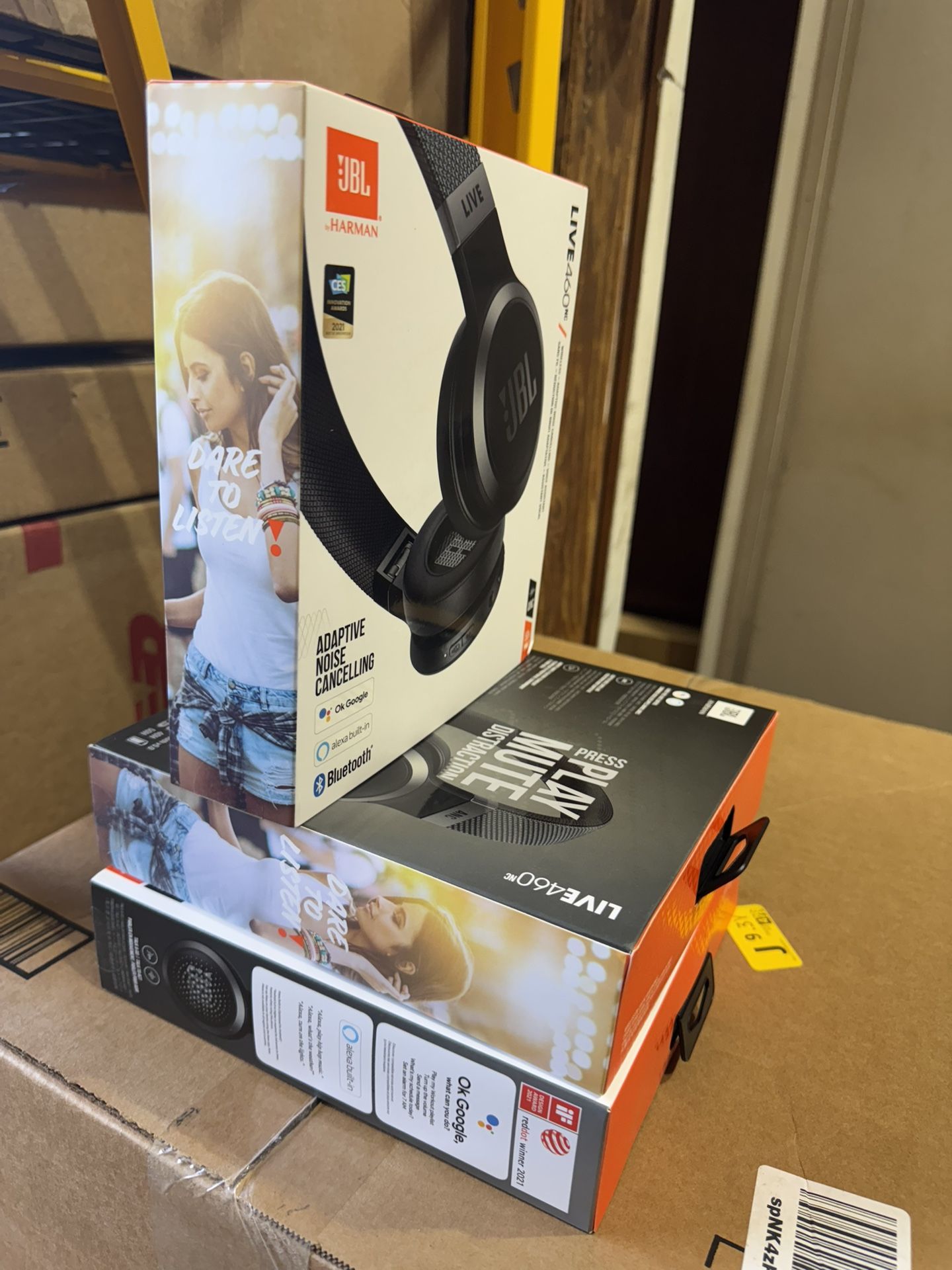 JBL Live 460NC wireless on-ear Noise Cancelling headphones