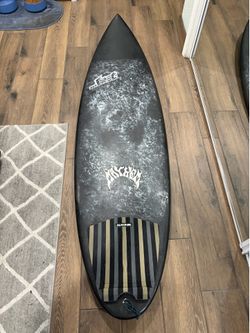 Surf board