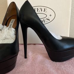 Steve Madden “Doria” Black Leather
