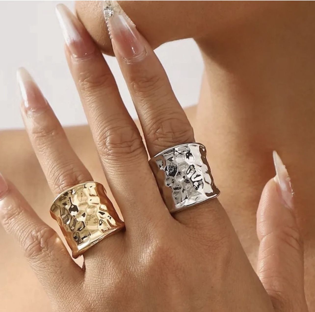 One Size Elegant retro solid Color ring in white silver or gold Post is only for one ring