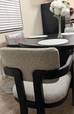 New chairs from jerome’s