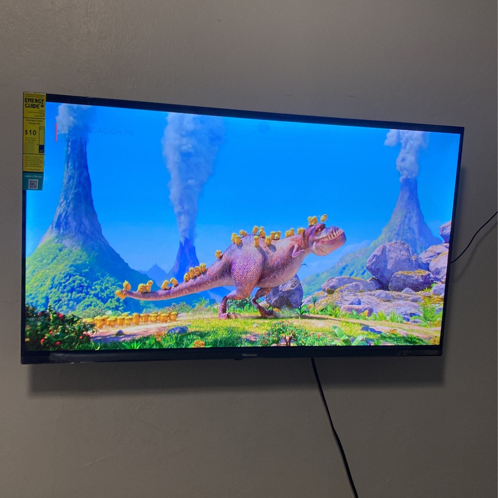 Tv 40 Inch  With Wall  Amount 