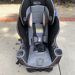 Graco® Extend2Fit Convertible Car Seat, Spire, Safe and Comfortable Ride Designed for Growing Children