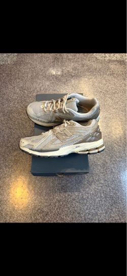 New Balance Classic Size 8 Men