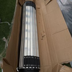 Hard Rolling Truck Bed Cover 8’2 Bed