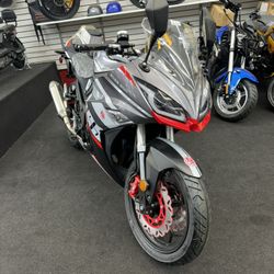 Boss Motor 300cc Motorcycle Brand New 