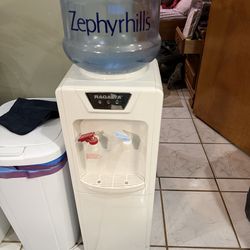 Water machine, hot and cold