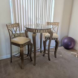 Classy And Unique Breakfast Table