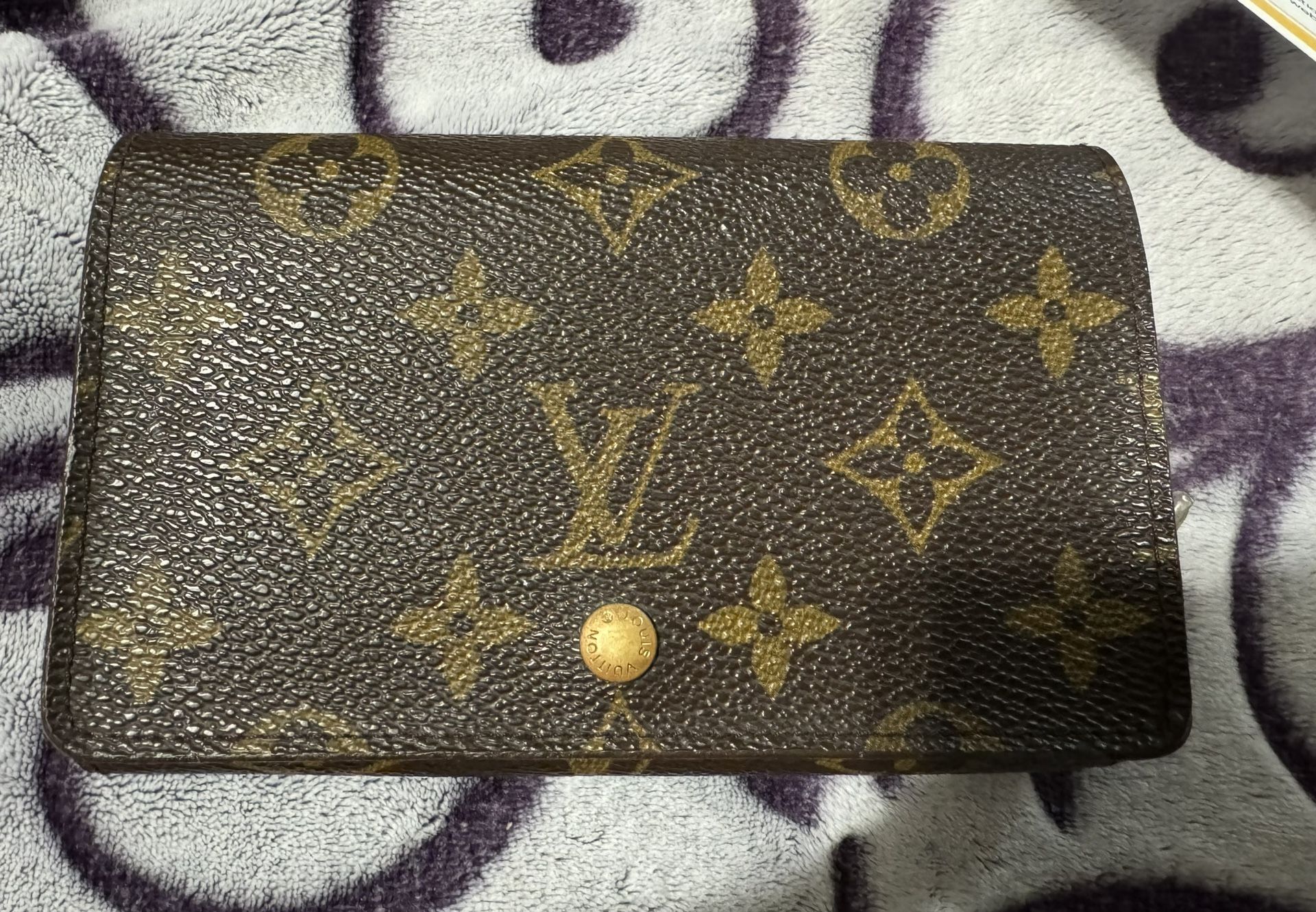 LV Louis Vuitton wallet