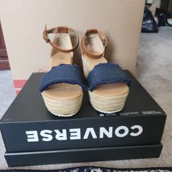 Free Women's Sandals Size 11