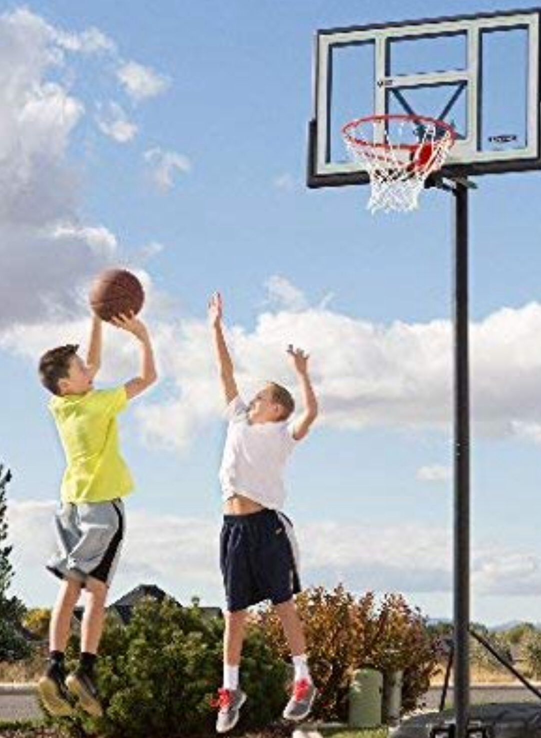 New!! Basketball set, 46” backboard basketball system , portable basketball hoop