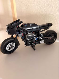 LEGO Technic THE BATMAN - BATCYCLE 42155