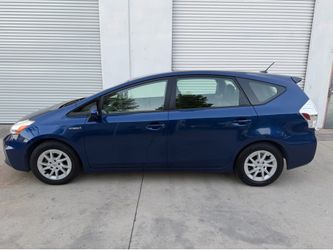 2013 Toyota Prius V
