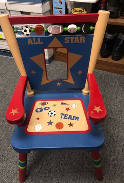 Kids sports chair with opening for a picture