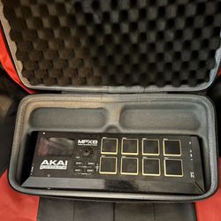 AKAI  MPX8 With Case