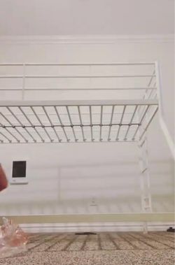 Bunk bed - twin over full