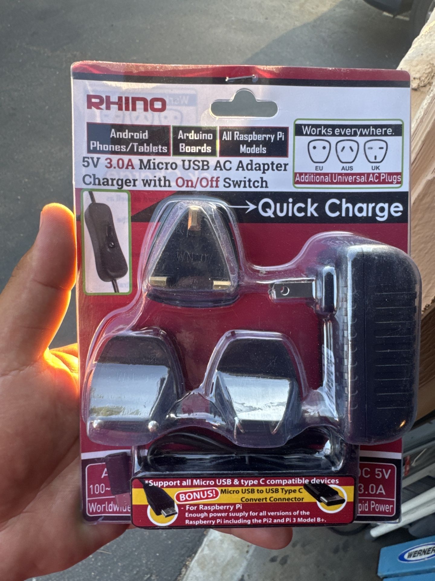RHINO 5V 3.0A Micro USB AC Adapter w/ On-Off Switch + Universal Plugs (NEW)