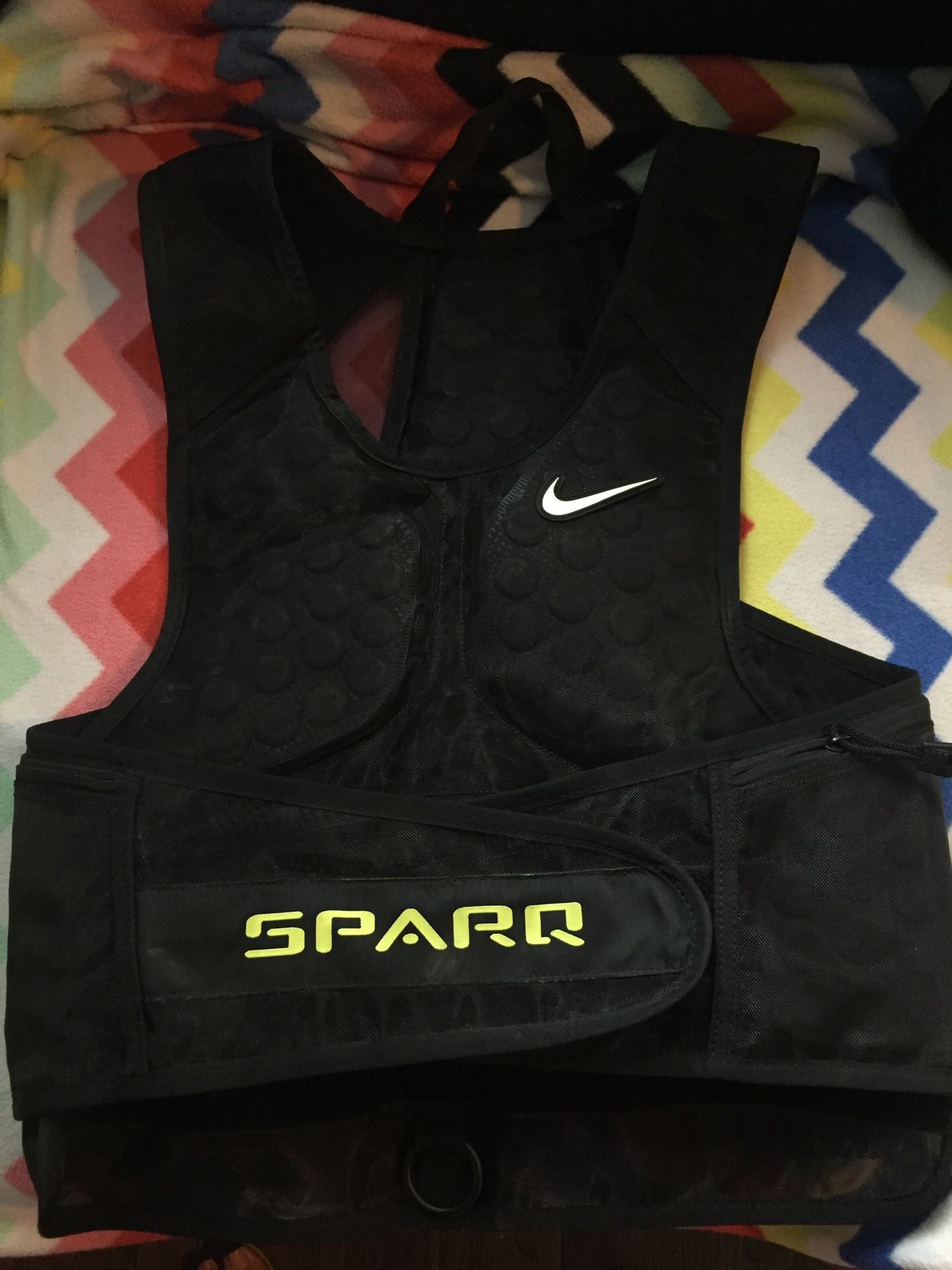 NIKE SPARQ Resist Vest XL