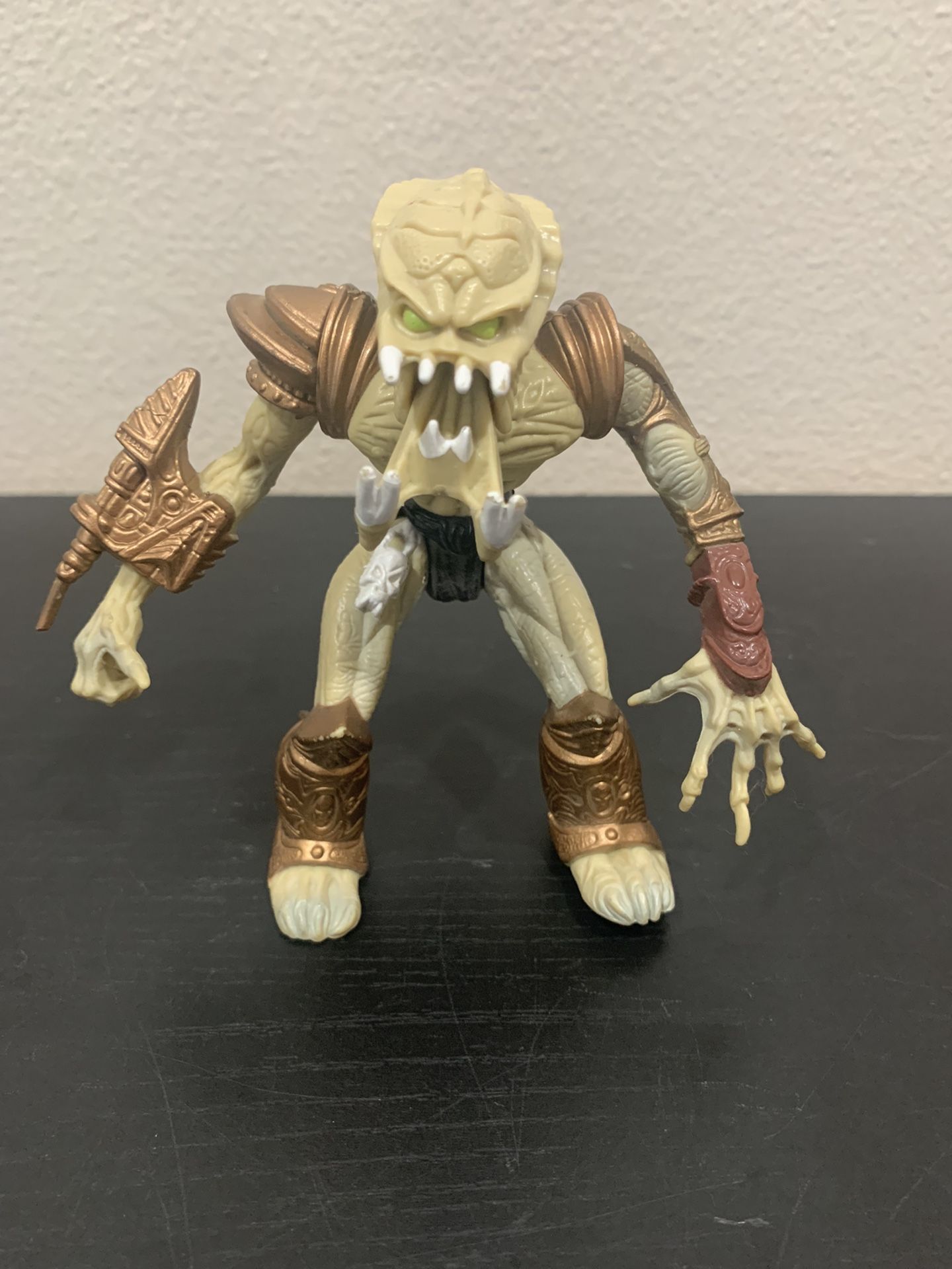 Kenner Night Recon Predator Aliens Hive Wars 5" Action Figure 1995