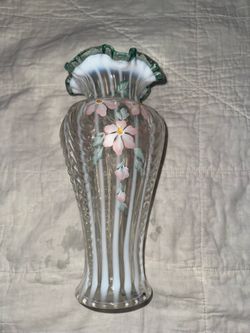 Hand Painted Fenton Art Glass vase "Meadow Beauty" Artist Signed