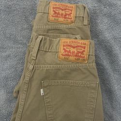 2 Levi Khaki Jeans 