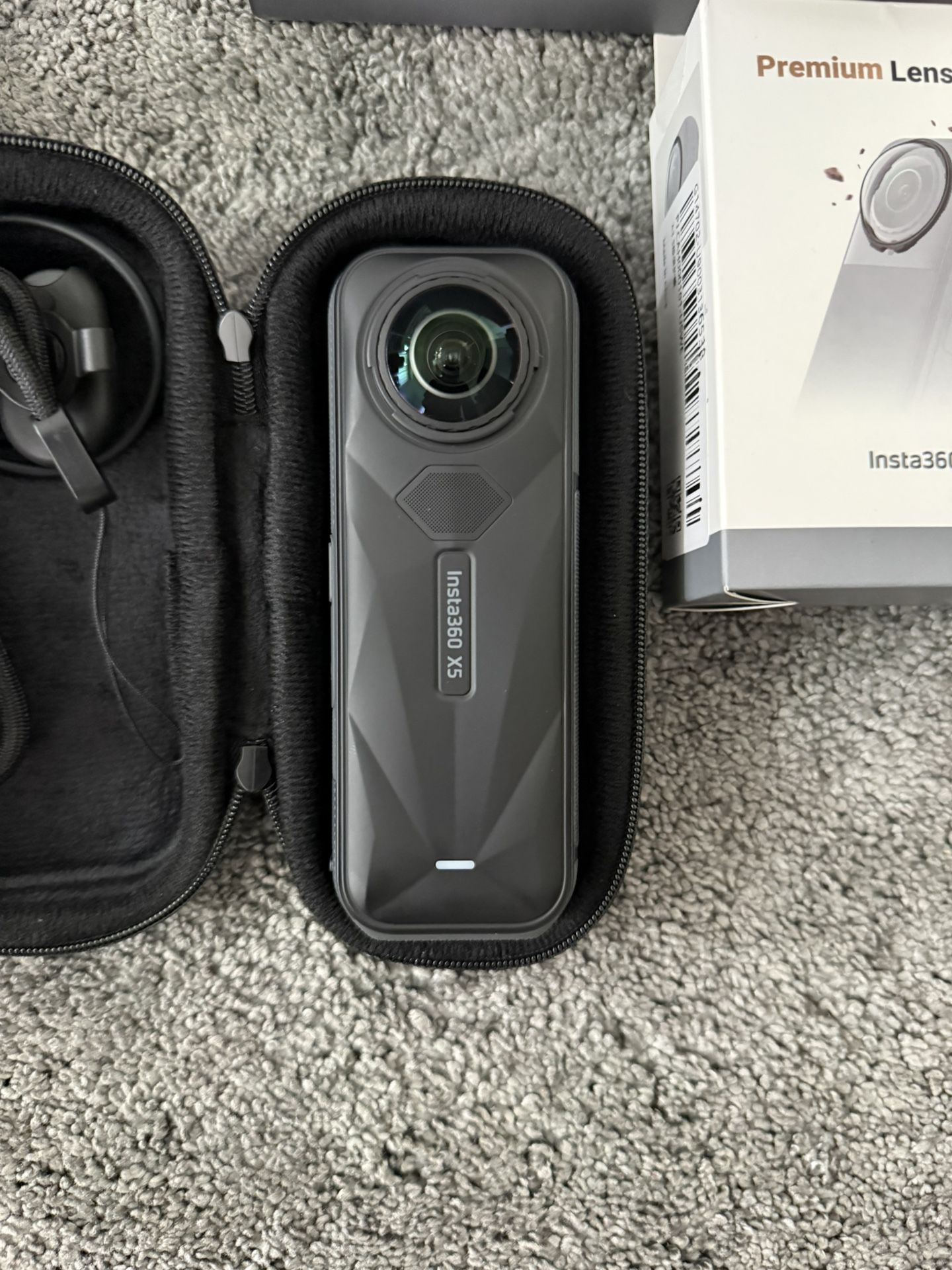 Insta360 X5